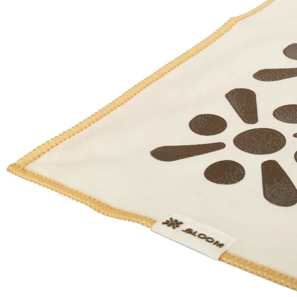 Коврик полотенце для йоги нескользящий BLOOM YOGA TOWEL Коричневый LB7091 — фото 3