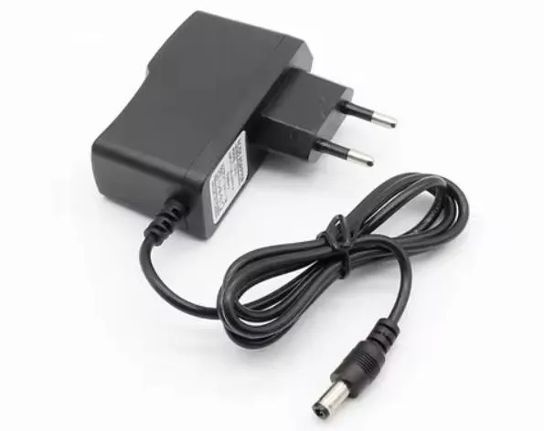 Адаптер UKC ART 2626/5V*1A/5.5mm*2.5mm