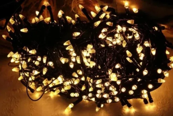 Гірлянда на 6 м., 80 LED діодів, дріт гнучкий чорний, свічення Біле тепле від 220В (на ялинку, штору, вікно, стіну) — фото 5
