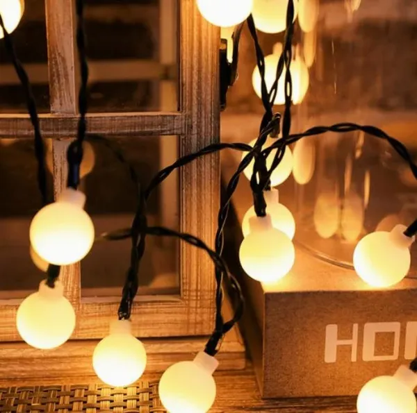 Гірлянда на 7 м., 40 LED діодів кульок 18 мм, дріт гнучкий чорний, світіння Біле тепле від 220В (На ялинку, штору, вікно, стіну) — фото 3