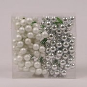 Шарики Flora стеклянные 1,5 см. серебряные (12 пучков-144 шарика) 40194