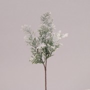Веточка елки заснеженная Флора 75657