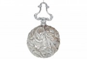 Елочный шар Bon 12см на фигурном подвесе с рельефным орнаментом, цвет - серебро 118-954