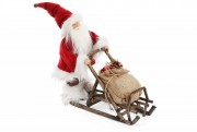 Новорічна іграшка Bon Санта на санях 34.5см, колір - червоний 825-112
