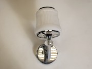 Классический настенный светильник с подсветкой 5W и цоколем Е14 8368/1HR