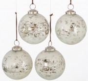 Набор новогодних шаров из 4-х шт лакированное стекло d10см Boltze 2004358 белый