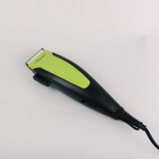 Машинка для стрижки волос Maestro 15Вт, 4 сменных гребня (3,6,9,12) MAE-MR-656C-GREEN
