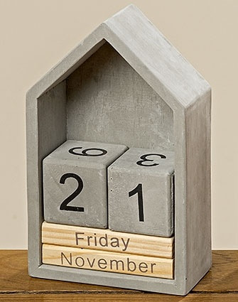 Настольный вечный календарь домик h22см Present 1004254 Серый
