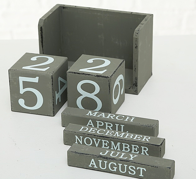Настольный вечный календарь МДФ   17x11x9см Present 8417700 Зеленый