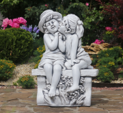 Садова фігура Пара, що цілується на лавці Present 65х45х35 см ССП12211 Сірий