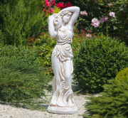 Садова скульптура Дама зі глечиком Present 83х26х23 см ССП00884 Крем