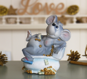 Скарбничка Present мишка з грошима 12*14*9 см 026 A 022B