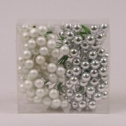 Шарики стеклянные 1,5 см. серебряные (12 пучков-144 шарика) Flora 44616