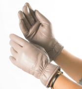 Женские перчатки из экокожи со сборкой на манжете №19-1-58 M бежевый