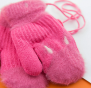 Перчатки для малышей зимние на веревочке с зайками (арт. 22-7-35) XS розовый