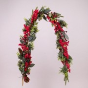 Гірлянда новорічна з червоними ягідками 165 см. Flora 75921