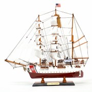 Деревянная модель корабля 