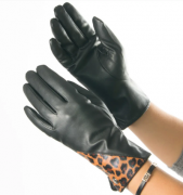 Женские перчатки из экокожи на плюше №19-23-1/1 M чорный