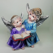 Статуетка Ангелочки з книгою перламутрового кольору 20 см (1009) Цветная