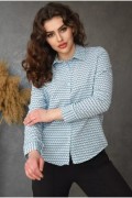 Рубашка женская голубого цвета с узором размер S 015 154901