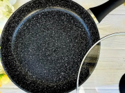 Сковорода із кришкою 22 см темний граніт UNIQUE UN-5144 | Антипригарна сковорода